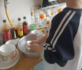 岳阳帮妈妈做家务的收获有哪些？